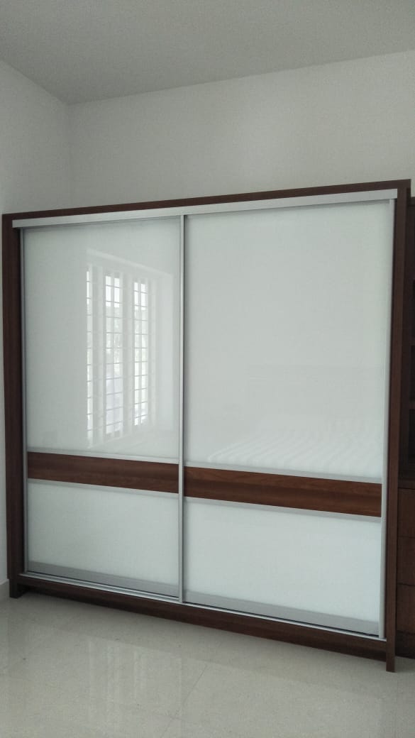 lowest-price-lacquer-glass-wardrobe-designs-in-gurgaon-gurugram-best-price-cheapest-price-glass-wardrobe-gurgaon-india